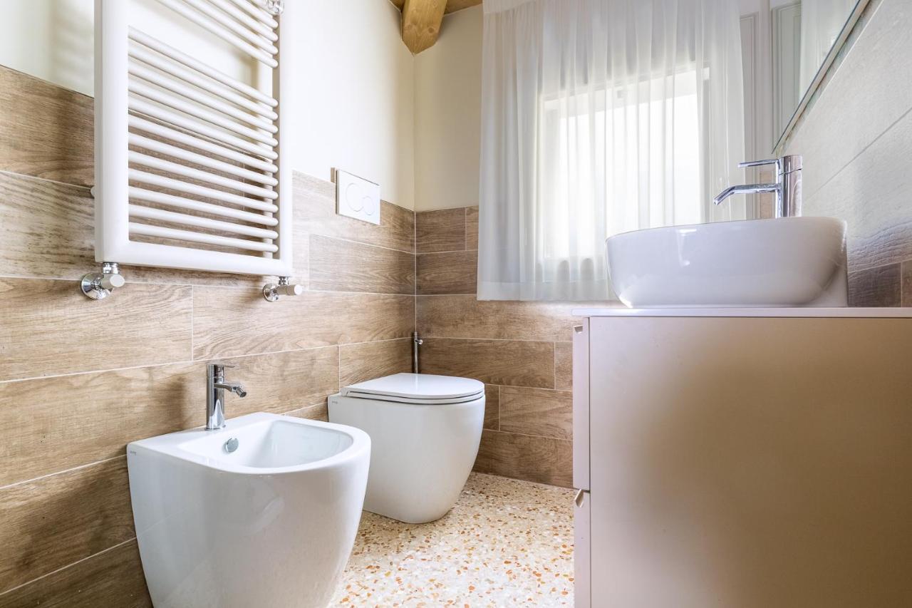 Ca' Cappello Venice Apartment 2 With Canal View المظهر الخارجي الصورة