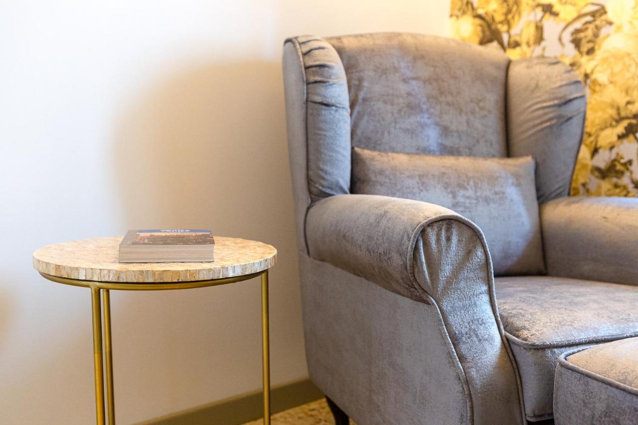Ca' Cappello Venice Apartment 2 With Canal View المظهر الخارجي الصورة