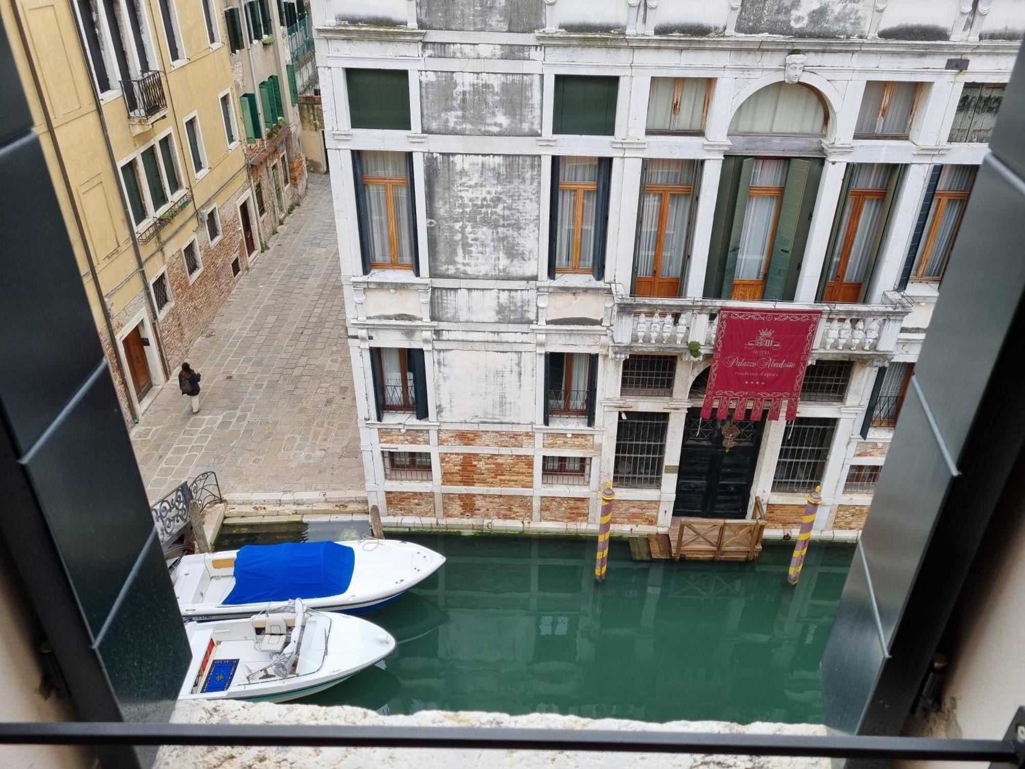 Ca' Cappello Venice Apartment 2 With Canal View المظهر الخارجي الصورة